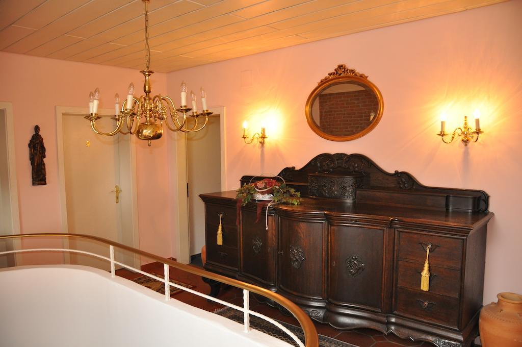 Gaestehaus Ullmannshof Kirchheim am Neckar Εξωτερικό φωτογραφία